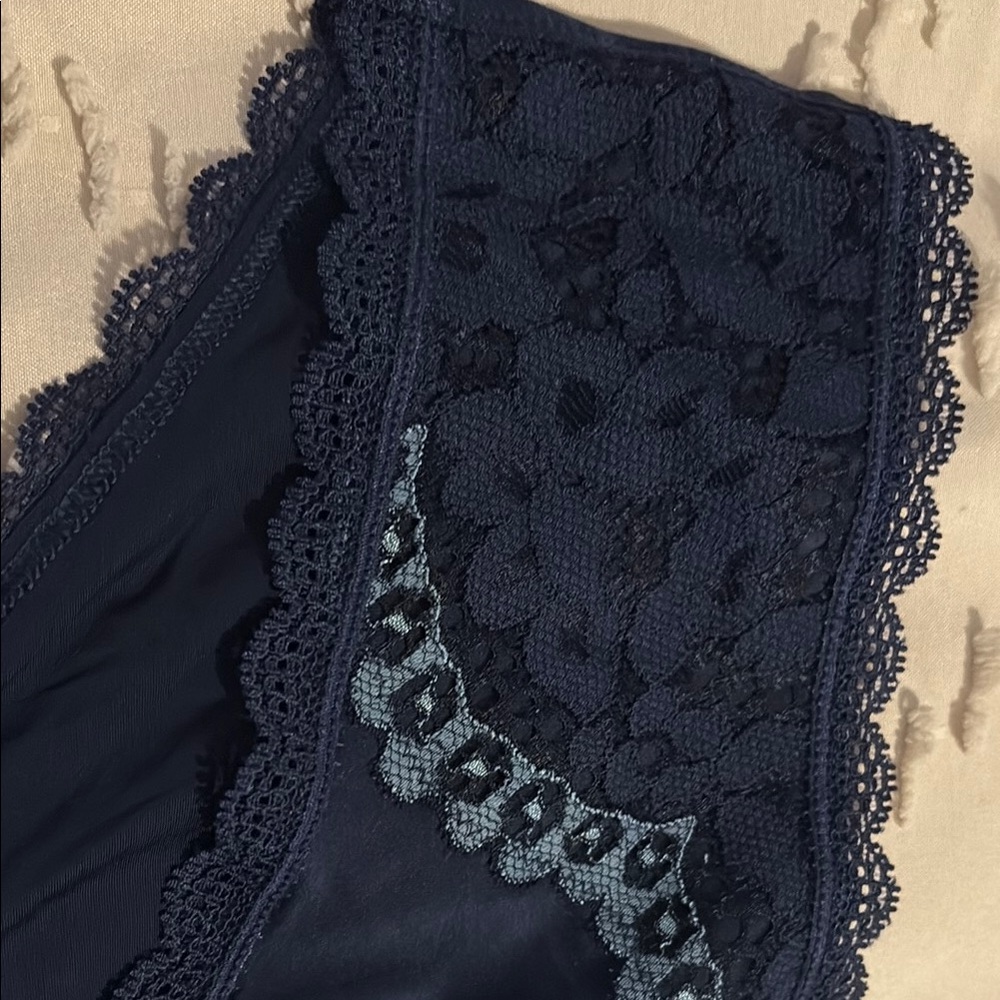 Lace Trim Black Panties - Picture 2 of 5